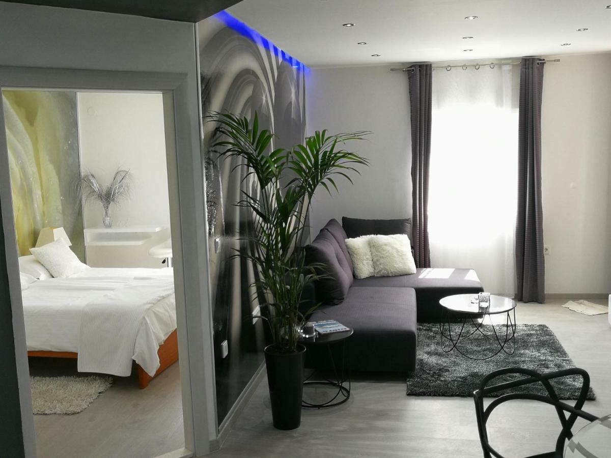 Palladium II City Center Apartments Макарска Екстериор снимка