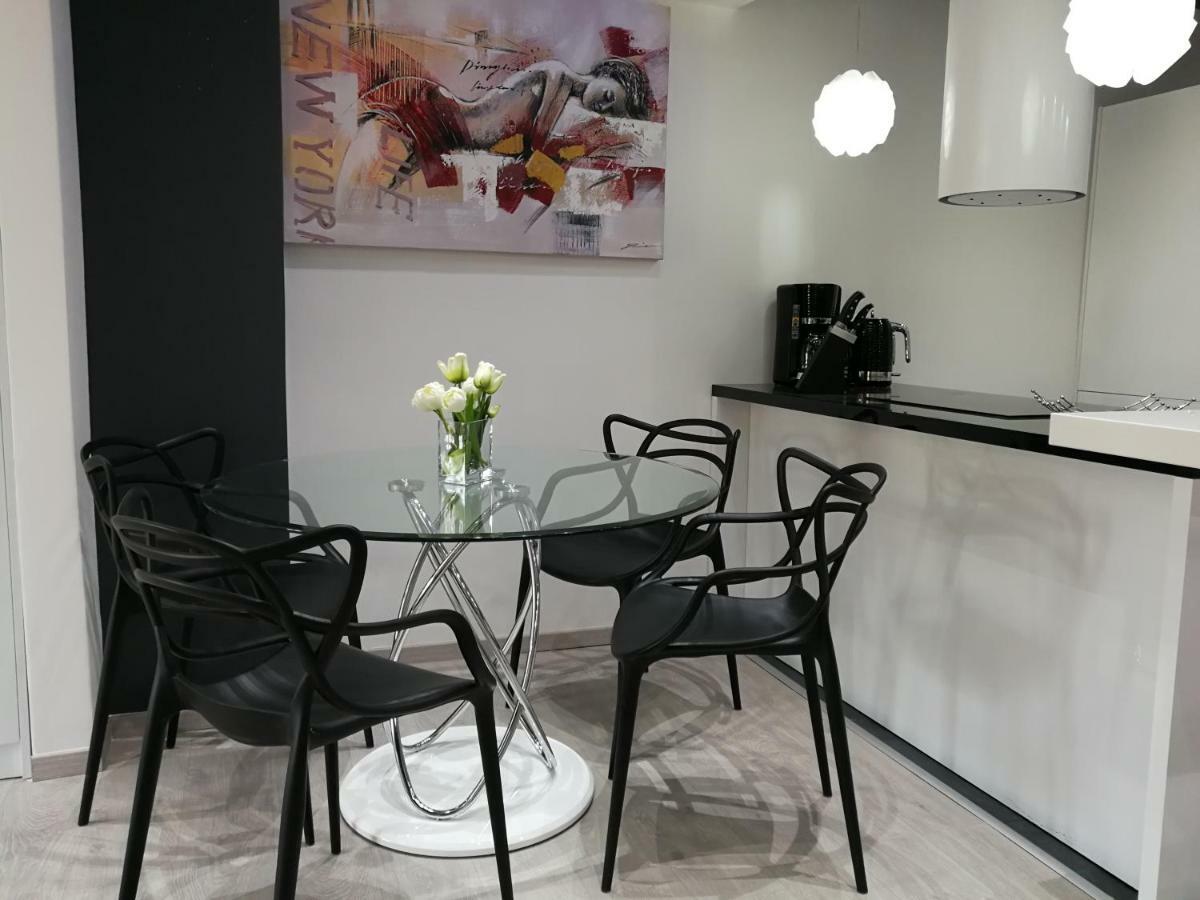 Palladium II City Center Apartments Макарска Екстериор снимка