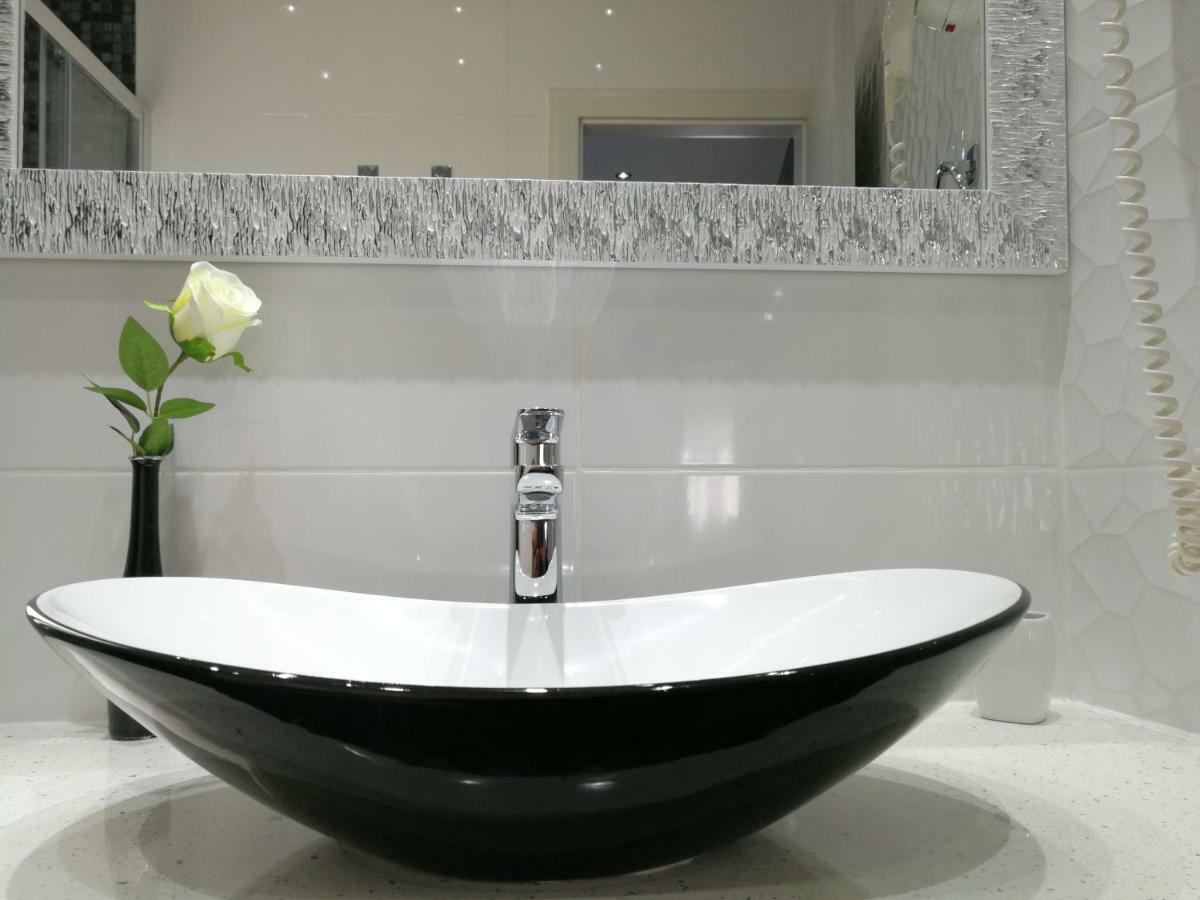 Palladium II City Center Apartments Макарска Екстериор снимка